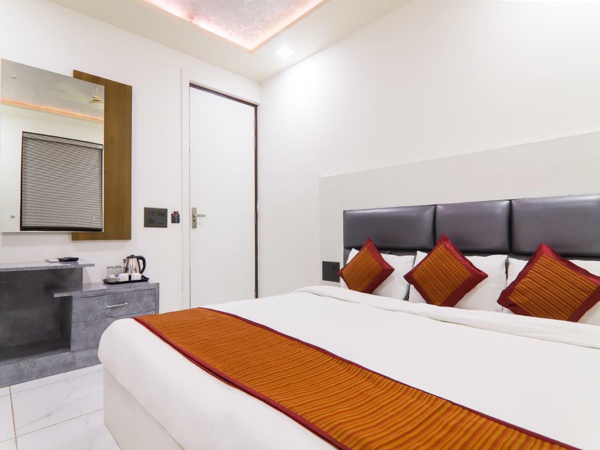 Hotel Grand Sparrow Inn Агра Экстерьер фото
