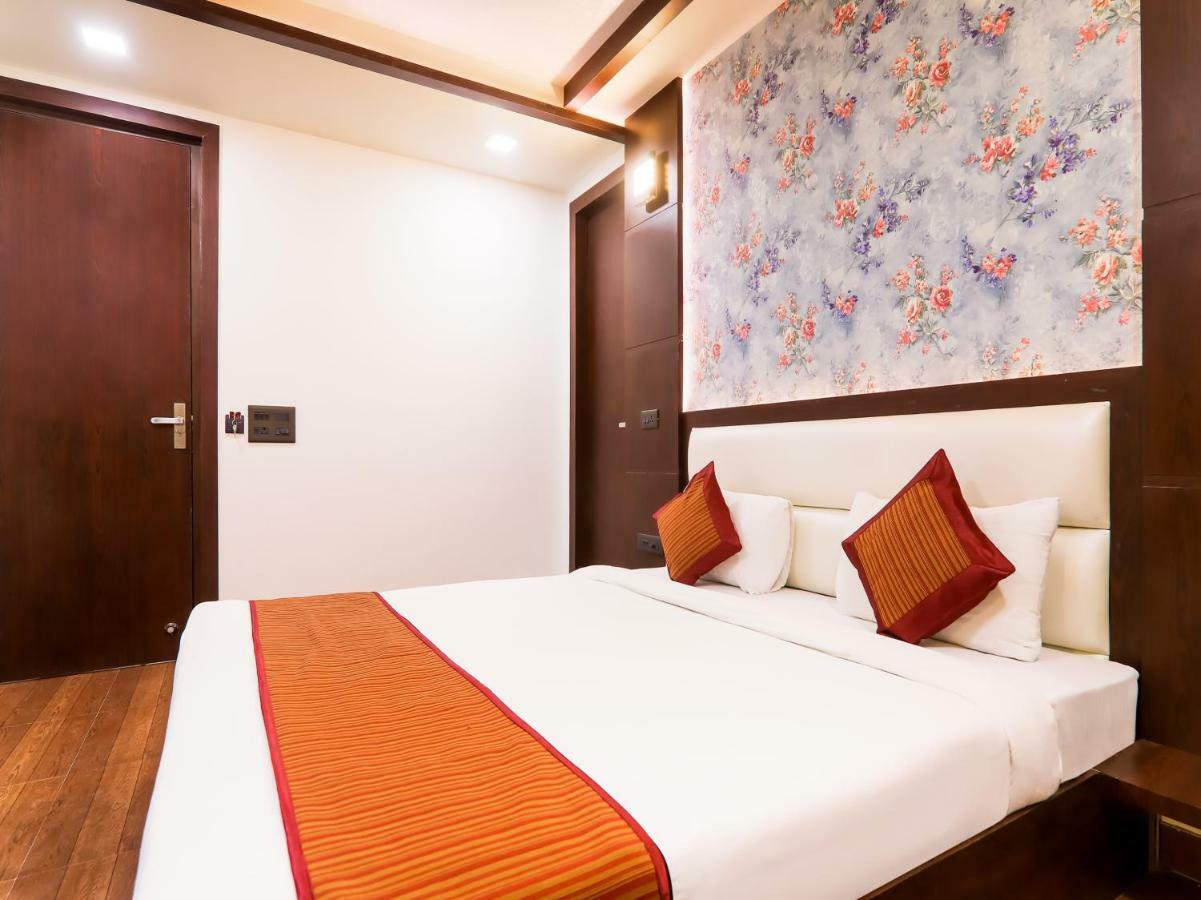 Hotel Grand Sparrow Inn Агра Экстерьер фото
