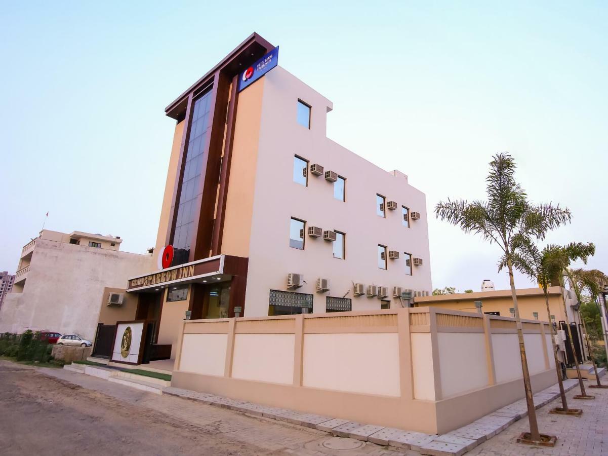 Hotel Grand Sparrow Inn Агра Экстерьер фото