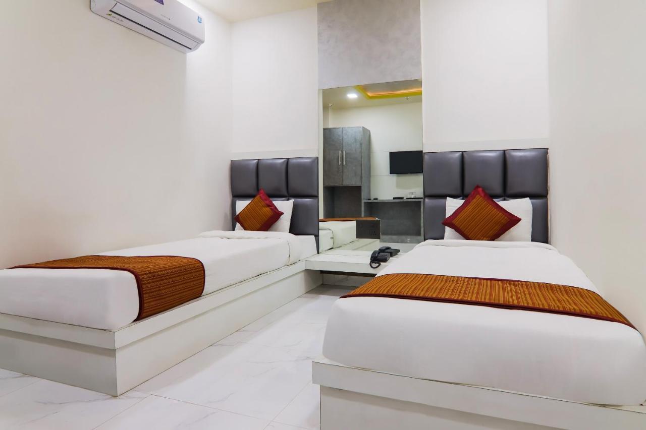 Hotel Grand Sparrow Inn Агра Экстерьер фото