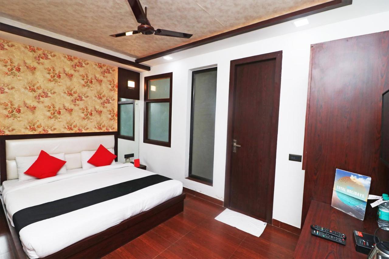 Hotel Grand Sparrow Inn Агра Экстерьер фото