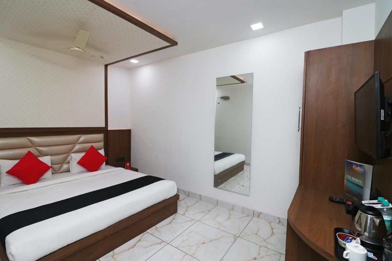 Hotel Grand Sparrow Inn Агра Экстерьер фото
